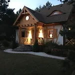 Villa Deluxe Zdrojowa -willa Typu Alpejskiego W Borach Tucholskich-caloroczna Balia Z Jacuzzi-prywatny I Strumyk -duza Wiata Grillowa