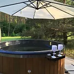 Villa Deluxe Zdrojowa -willa Typu Alpejskiego W Borach Tucholskich-caloroczna Balia Z Jacuzzi-prywatny I Strumyk -duza Wiata Grillowa *