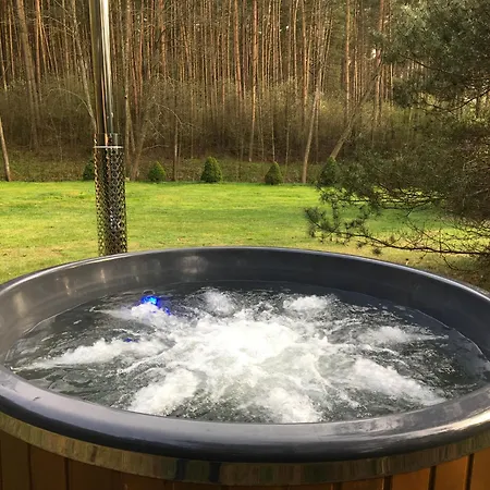 Deluxe Zdrojowa -willa Typu Alpejskiego W Borach Tucholskich-całoroczna Balia Z Jacuzzi-prywatny I Strumyk -duża Wiata Grillowa Willa