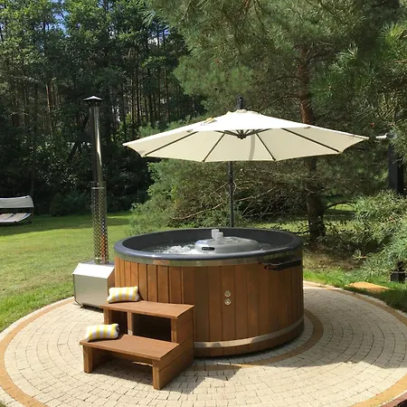 Deluxe Zdrojowa -willa Typu Alpejskiego W Borach Tucholskich-całoroczna Balia Z Jacuzzi-prywatny I Strumyk -duża Wiata Grillowa Willa