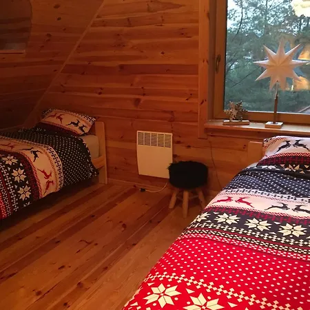 Deluxe Zdrojowa -willa Typu Alpejskiego W Borach Tucholskich-całoroczna Balia Z Jacuzzi-prywatny I Strumyk -duża Wiata Grillowa Willa Osowek