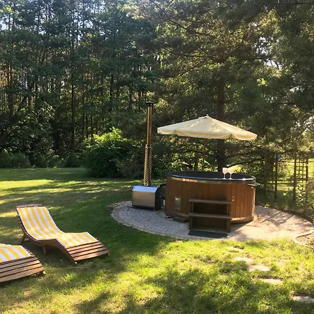 Villa Deluxe Zdrojowa -willa Typu Alpejskiego W Borach Tucholskich-caloroczna Balia Z Jacuzzi-posiadlosc Na Wylacznosc -duza Wiata Grillowa *