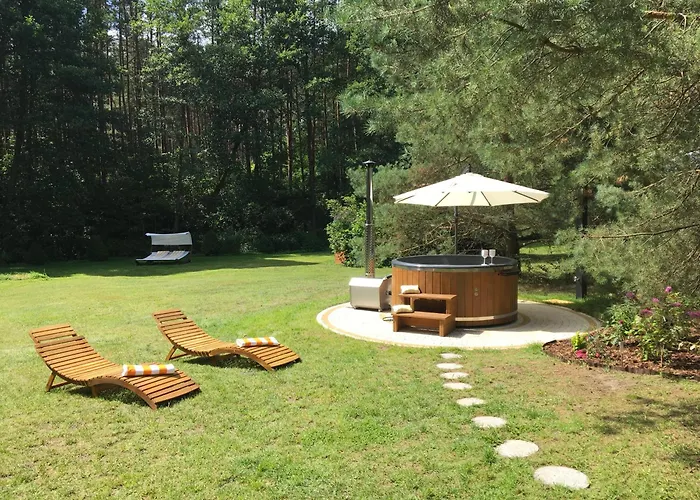 Deluxe Zdrojowa -willa Typu Alpejskiego W Borach Tucholskich-caloroczna Balia Z Jacuzzi-prywatny I Strumyk -duza Wiata Grillowa *