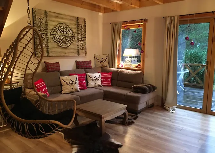 Βίλα Deluxe Zdrojowa -willa Typu Alpejskiego W Borach Tucholskich-caloroczna Balia Z Jacuzzi-prywatny I Strumyk -duza Wiata Grillowa *